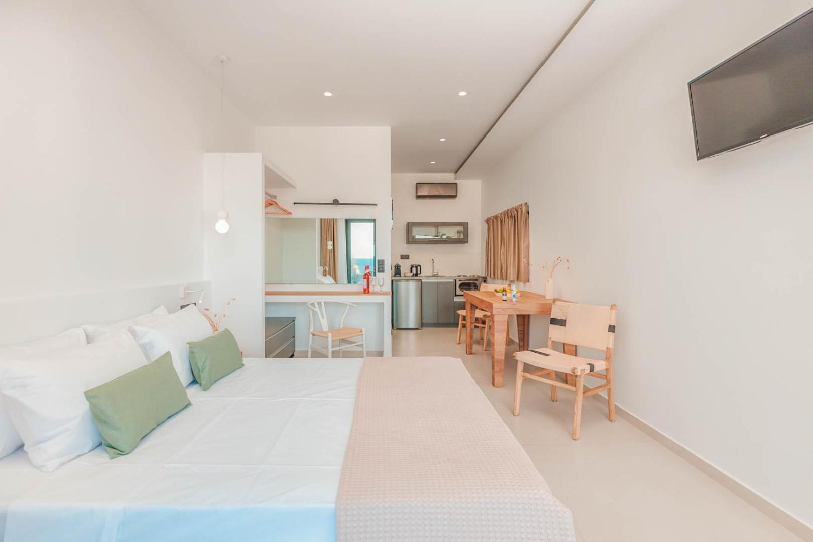 Plakakia Luxury Apartments Makrýgialos Eksteriør billede