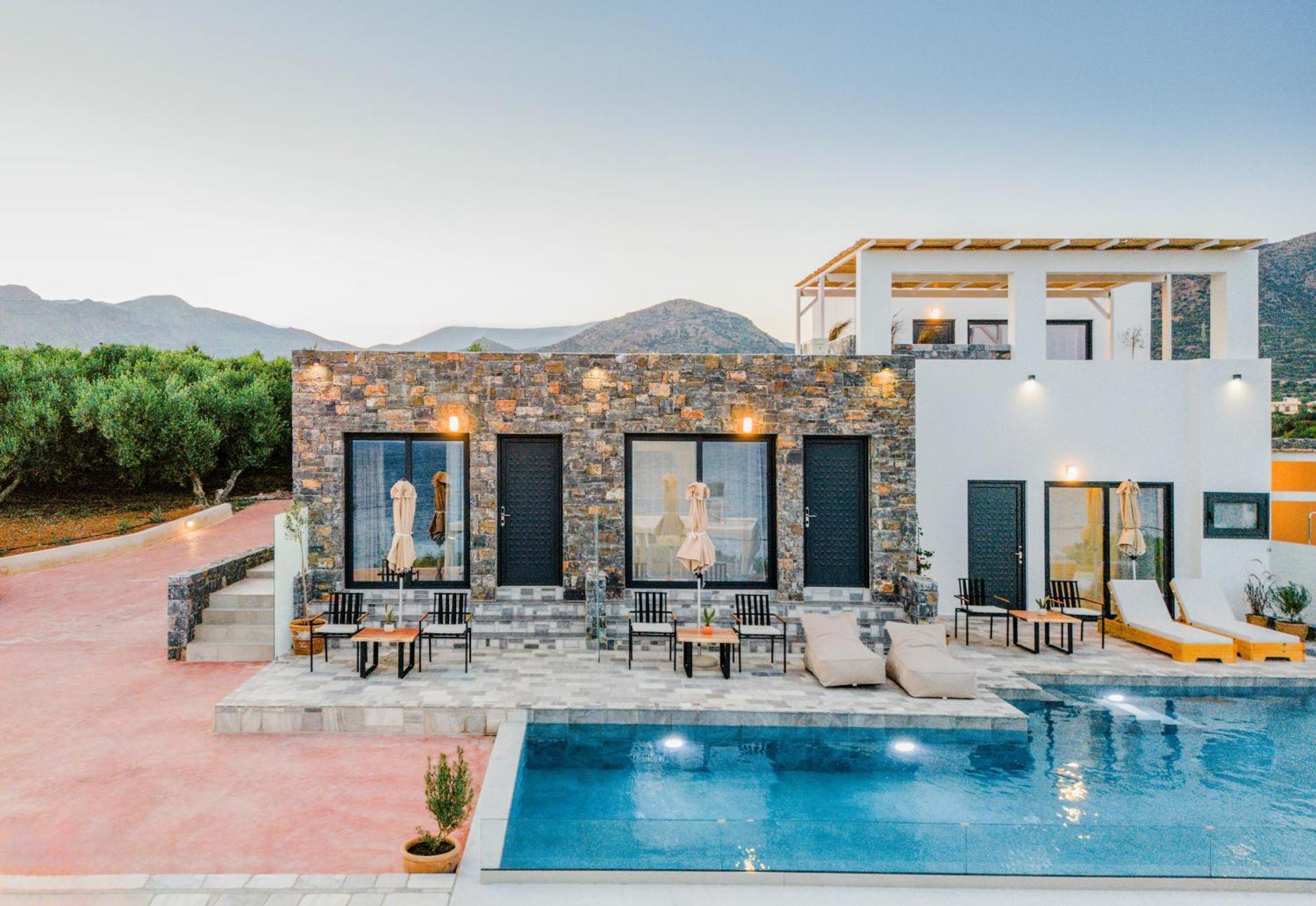 Plakakia Luxury Apartments Makrýgialos Eksteriør billede